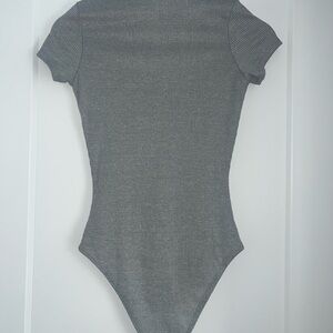 Pink Lily Heather Gray Ribbed Top